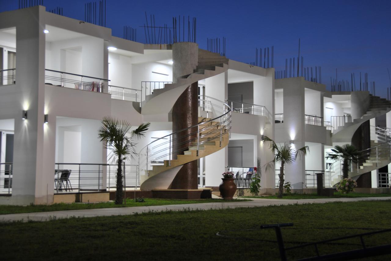 Royal Apartments & Villas Ulcinj Exterior photo